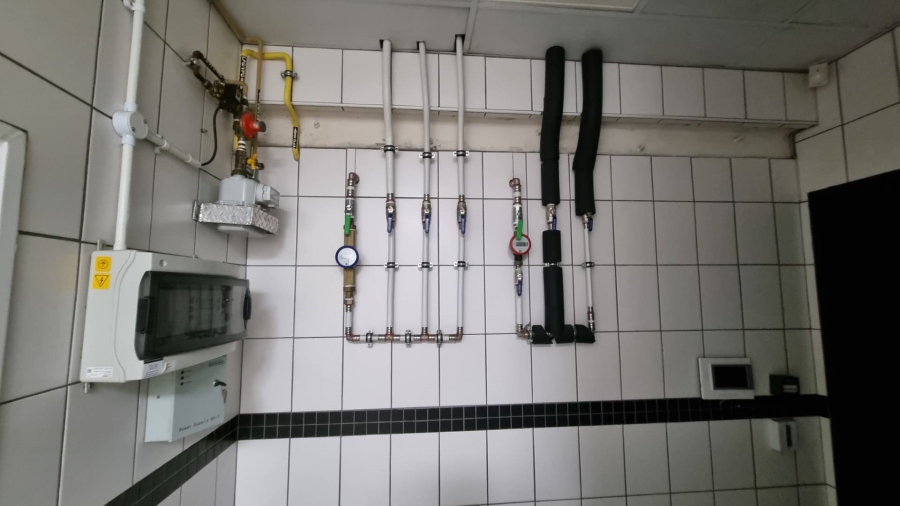 To Let Commercial Property for Rent in Woodstock Western Cape